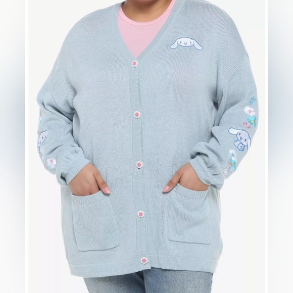 EUC Cinnamoroll Embroidered Girls Oversized Cardigan - Picture 2 of 10